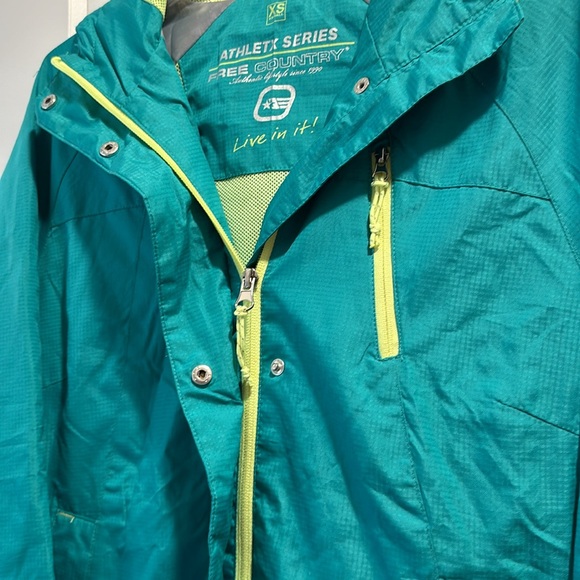 Free Country Athletx series XS utility raincoat/ windbreaker - Picture 3 of 9